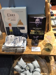 Kämp kirjat nukkumalla menest