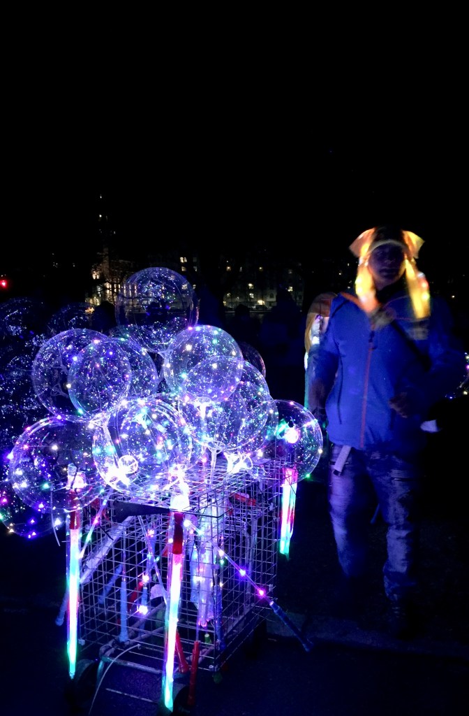 Lux 2020 valopallojen myyjä