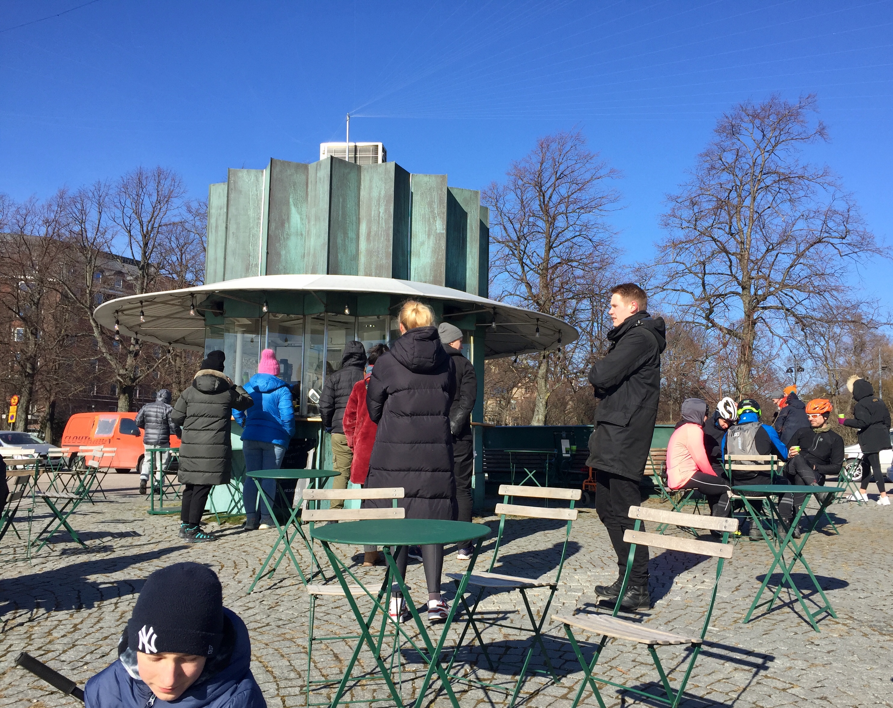 Kompassikahvila viiko sitten